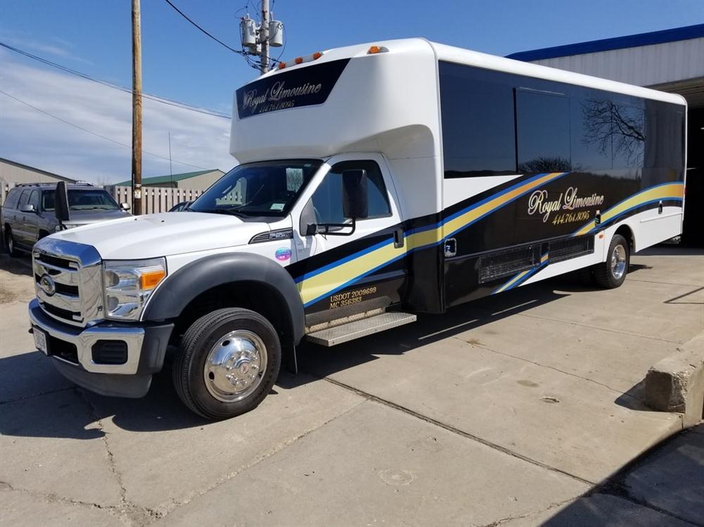 28 Passenger Party Bus l 28 Passenger Limousine Bus for Sale l 28