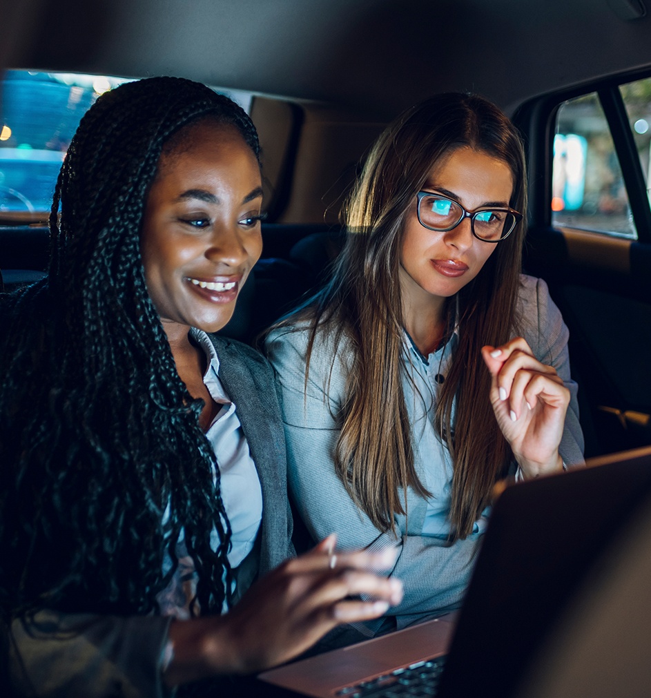 Group limo travel in Milwaukee